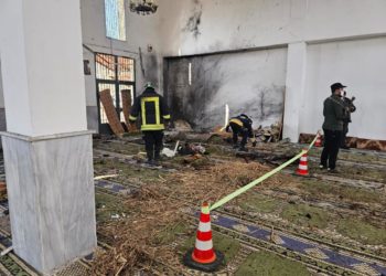 التحقيقات جارية لكشف هوية المنفذ.. 8 شهداء و18 جريحًا بانفجار في مسجد علي بن أبي طالب في وادي الذهب بحمص