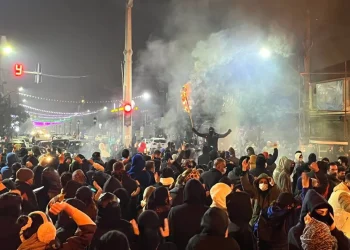 توسع واستمرار المظاهرات ضد نظام الحكم في إيران