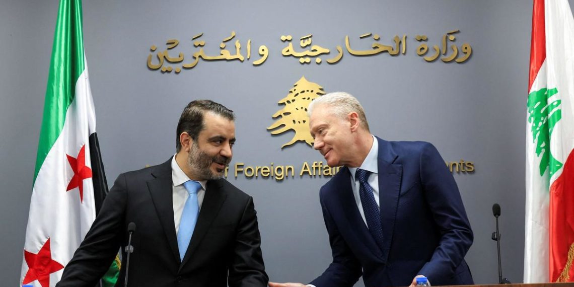 “السورية لحقوق الإنسان”: لبنان ينتهك التزاماته الدولية باستضافة متهمين بجرائم حرب