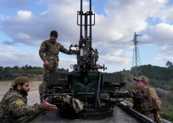 دبلوماسي سوري يحدد شروط الحل السياسي مع تنظيم قـ.سـ.د