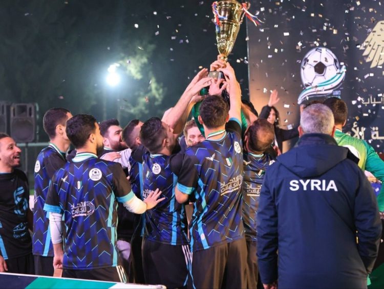 عودة أستراليين من عوائل تنظيم الدولة إلى مخيم روج بعد رفض بلادهم استقبالهم