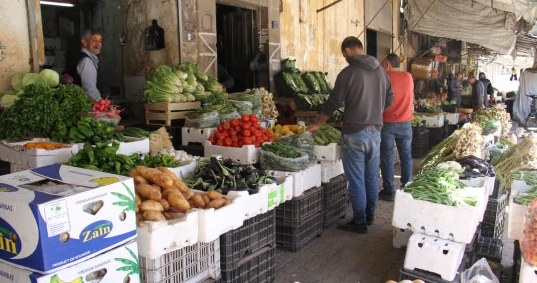 لجنة الاستيراد والتصدير تمنع دخول الفروج وأصناف من الخضروات