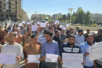 إضراب “الوسيلة الأخيرة” مستمر في الشمال السوري رغم وعود الحل