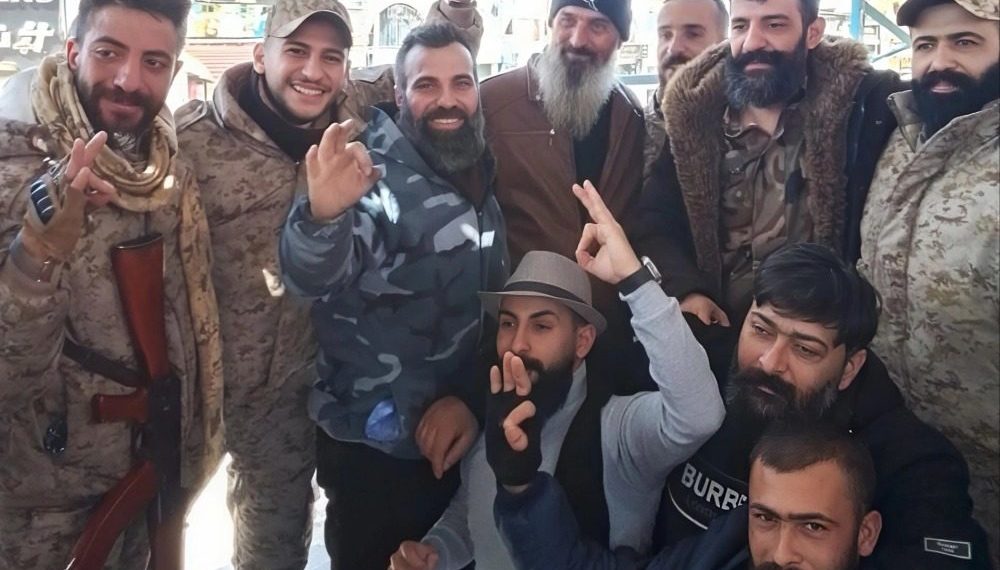 مئات يدعون للانفصال عن سوريا بدعم من الاحتلال