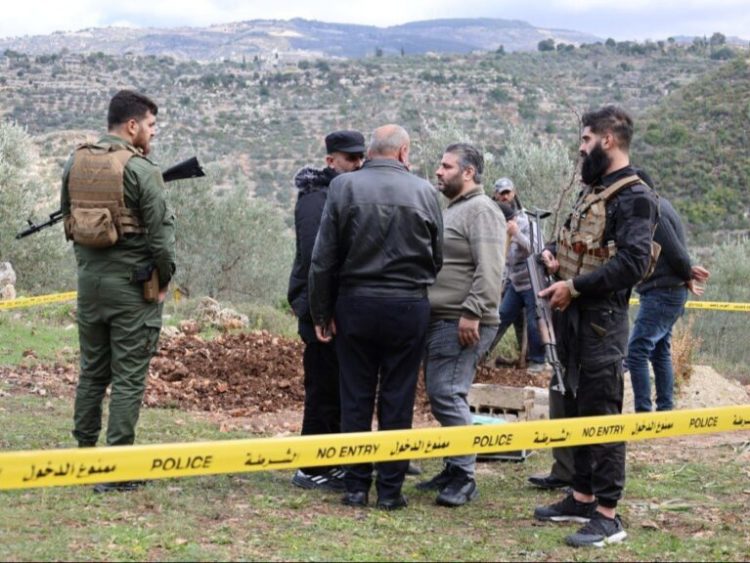 فرع المباحث الجنائية يباشر التحقيقات في وفاة مواطنة خلال عملية لقوى الأمن باللاذقية