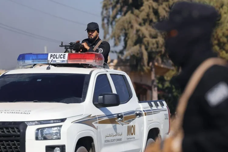 استشهاد عنصر أمن وتحييد قيادي في “سرايا الجواد” باشتباكات بريف اللاذقية
