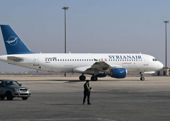 وفد من الهيئة العامة للطيران يدخل مطار القامشلي لاستئناف تشغيله