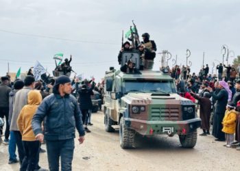 استقبال شعبي لافت للأمن والجيش السوري في شمال شرقي البلاد