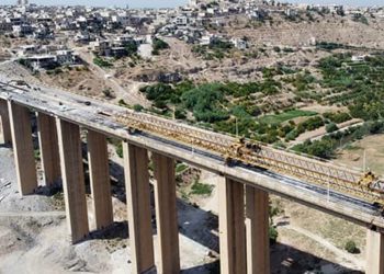 وزير الطوارئ: مشروع تأهيل جسر الرستن دخل مراحله النهائية