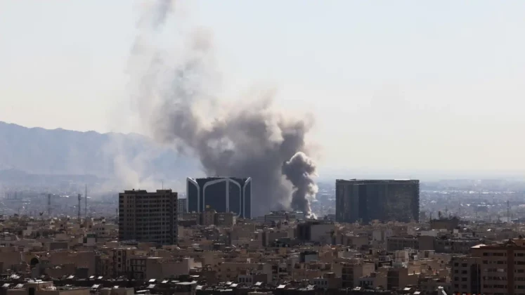 الحرب تتوسع في المنطقة والقصف يطال أهدافًا حيوية