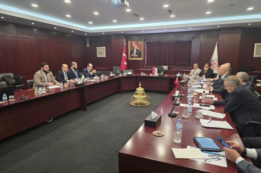 تركيا وسوريا تعتزمان إقامة نظام رقمي متطور للنقل العابر