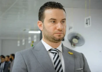 العدالة الانتقالية في سوريا.. تحضيرات لإعلان وشيك ورسالة للهاربين