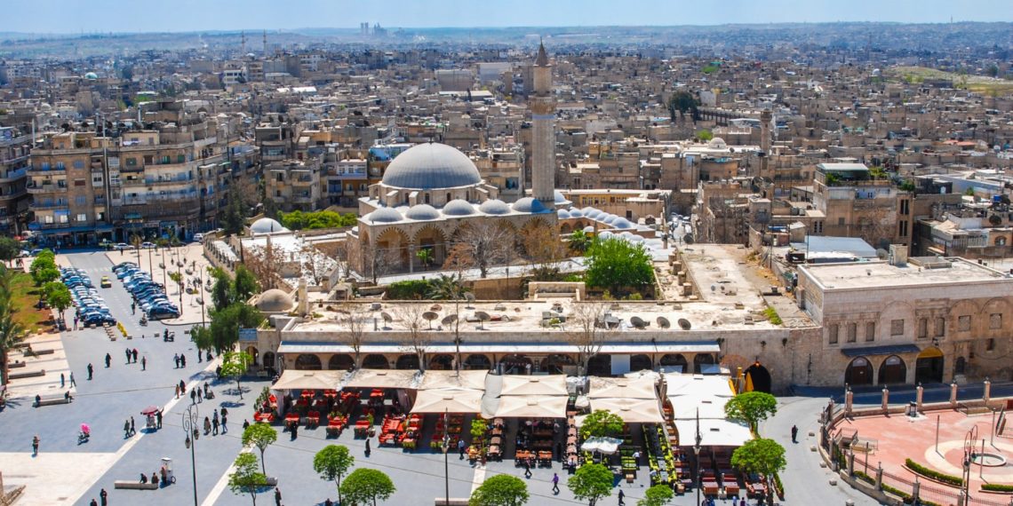 واقع صعب يعانيه مجلس مدينة حلب مع تحديات لوجستية ومالية كبيرة