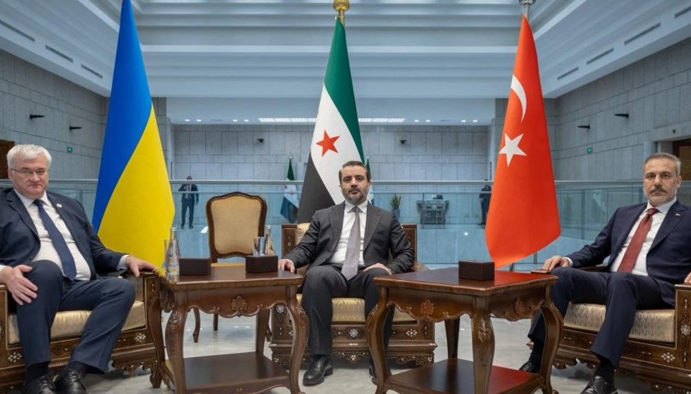 من الممرات البحرية إلى الأمن الغذائي.. اجتماع ثلاثي يشكل “منصة حيوية” في دمشق