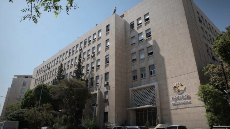 وزارة المالية تصدر التعليمات التنفيذية للمرسوم “68” بشأن زيادة الرواتب والأجور