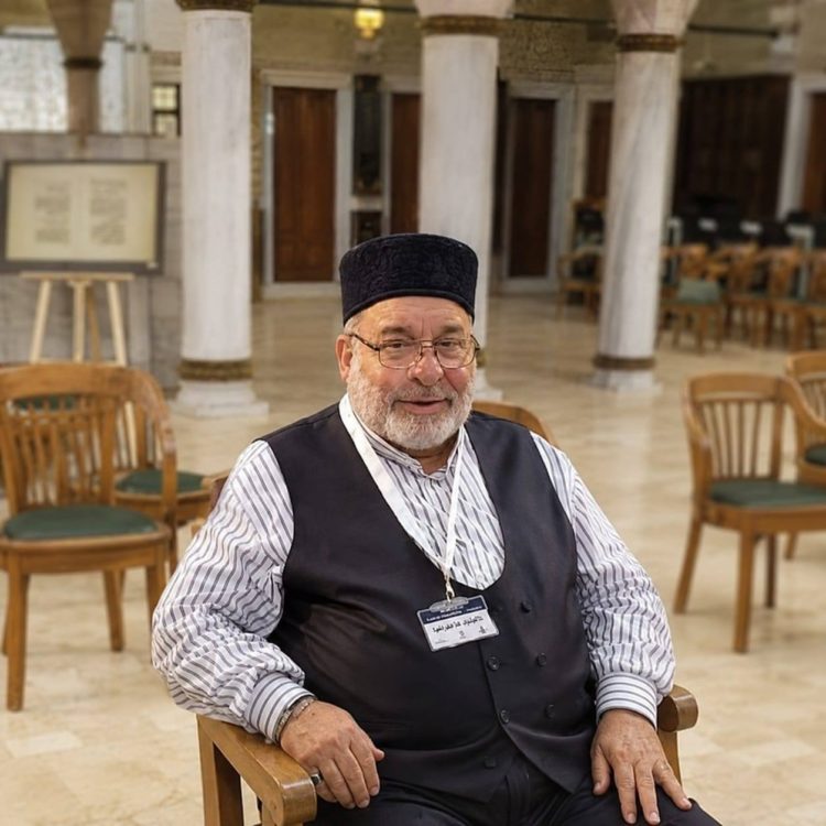 مؤسس الفرقة التراثية الحلبية.. وفاة الشيخ محمد مسعود خياطة أحد أبرز منشدي مدينة حلب