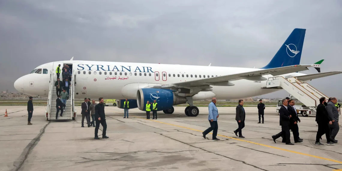 المركزي يفتح باب المدفوعات العالمية.. هل تنتهي عزلة القطاع المالي؟