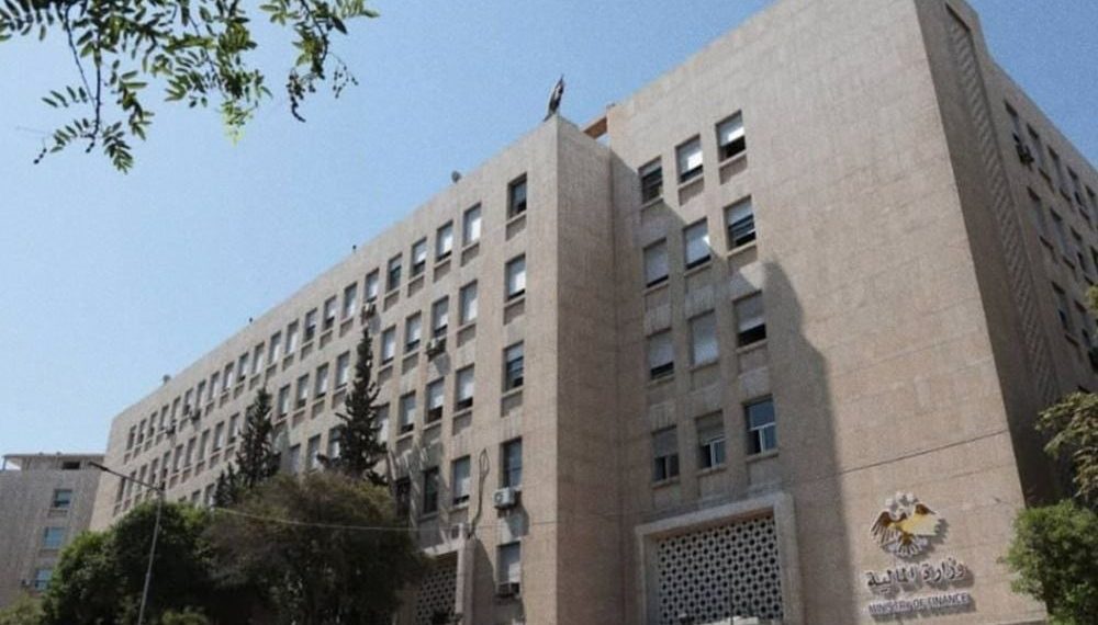 وزارة المالية تحدد ضوابط وإجراءات “السلفة الضريبية” على المستوردين