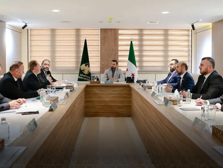 لجنة تسعير المواد البترولية تعقد أول اجتماع لها وسط مطالب بخفض أسعار المحروقات