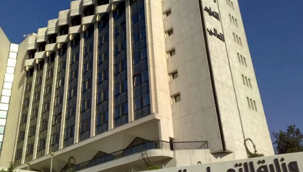 يشمل الخريجين المنقطعين بسبب الثورة.. “التعليم العالي” يلغي شرط العمر لتعيين المعيدين