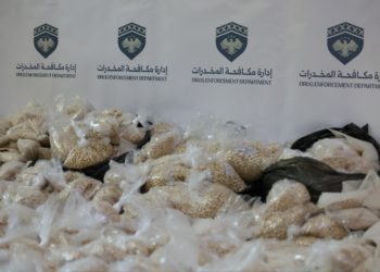 الأضرار الصحية والنفسية للإدمان.. حقائق صادمة