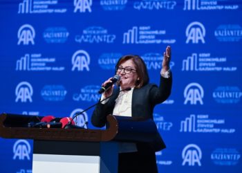 رئيسة بلدية غازي عنتاب تدعو لإحياء خط الحجاز التاريخي وتعزيز التعاون مع سوريا