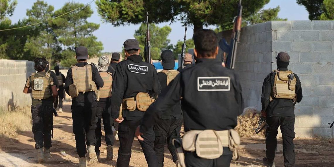 الأمن الداخلي يفكك خلايا لتنظيم الدولة بحلب وريفها ويضبط كميات من الأسلحة والذخيرة