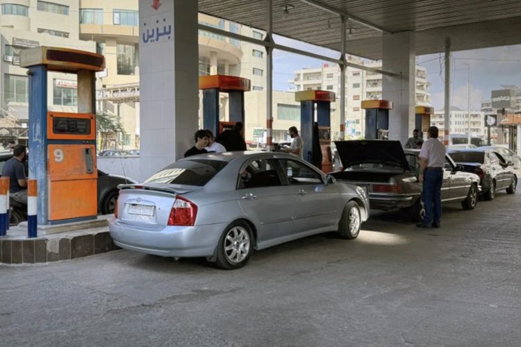 حلول إسعافية لإنهاء أزمة المحروقات في حلب