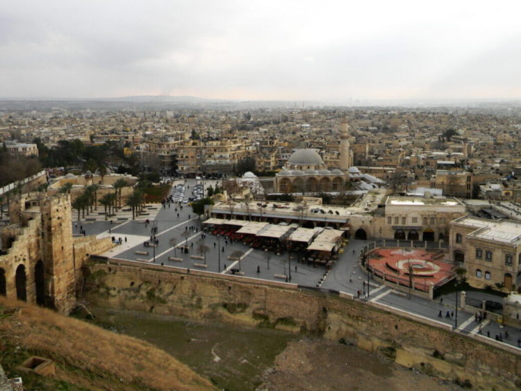 المطران جلّوف يفند الشائعات حول مغادرة الراهبات الفرنسيسكانيات مدينة حلب