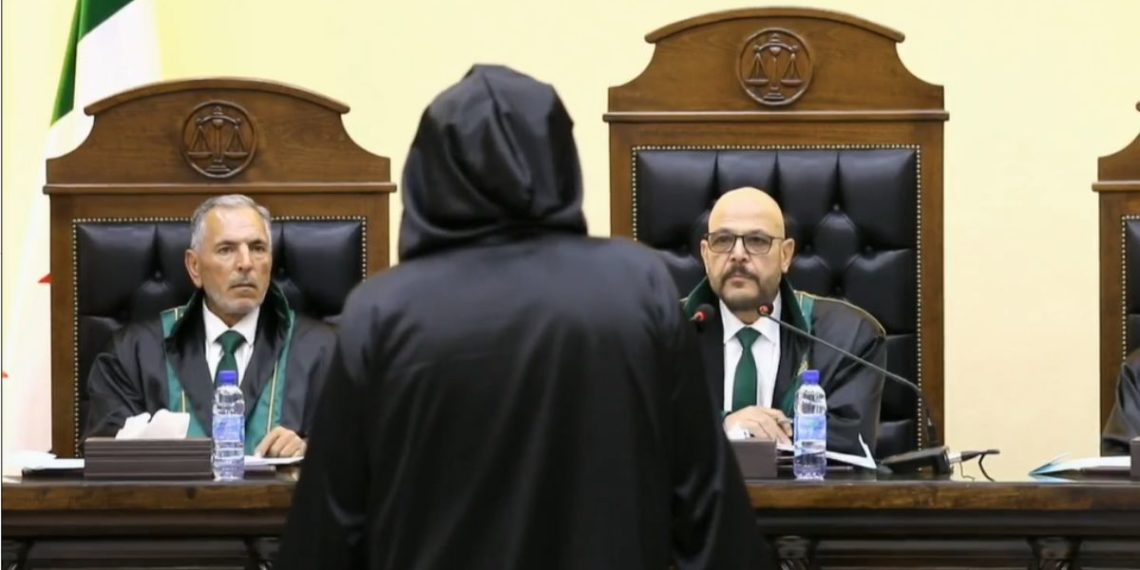 عقد جلسة محاكمة ثانية لمفتي النظام البائد أحمد حسون