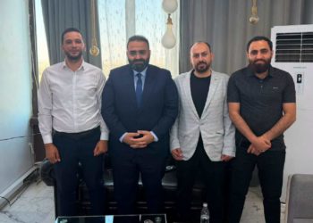 وزارة الإعلام تتدخل لحل قضية الصحفي حمزة عباس وتؤكد التزامها بحماية الإعلاميين