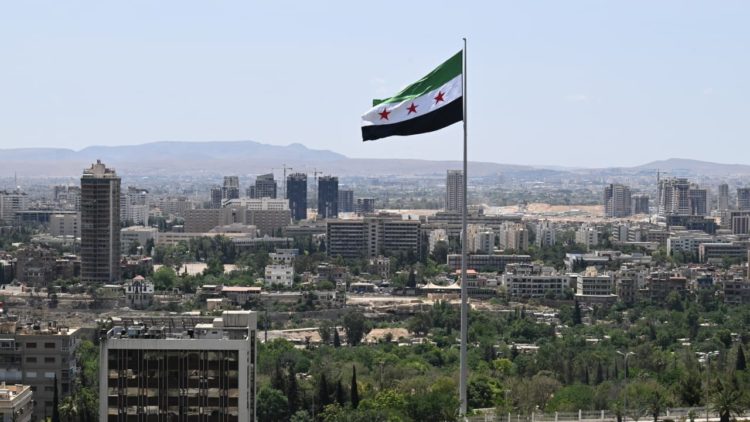 انتهاء المهلة القانونية.. سوريا تقترب من شطب قائمة الإرهاب الأمريكية بعد 47 عاماً