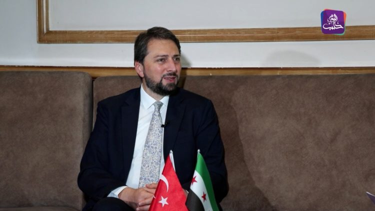 حلول مرتقبة لمشكلة الازدحام في القنصلية التركية بحلب