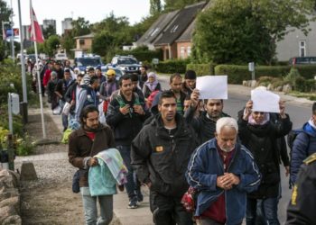 تشديد قواعد اللجوء والهجرة العمالية في السويد