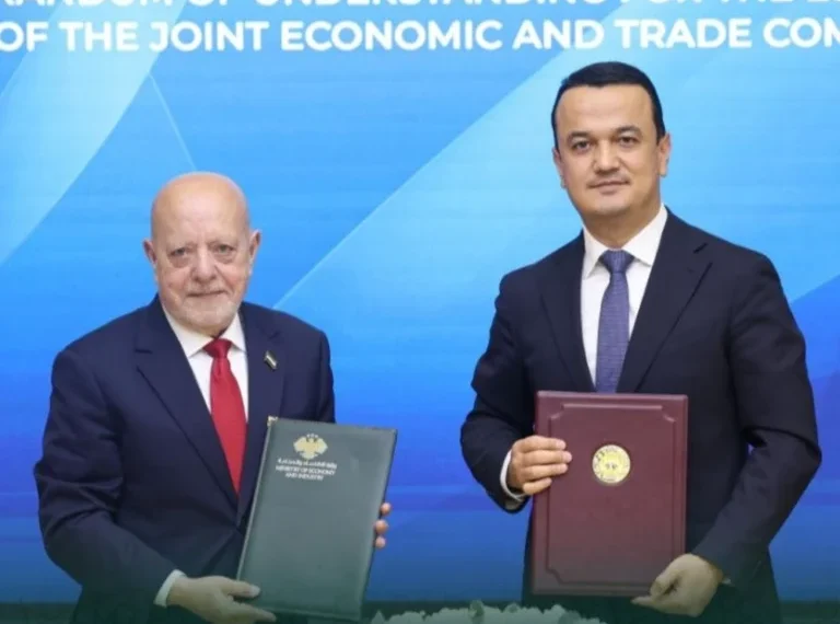 وزير الاقتصاد السوري يختم زيارته لأوزبكستان بتوقيع اتفاقية