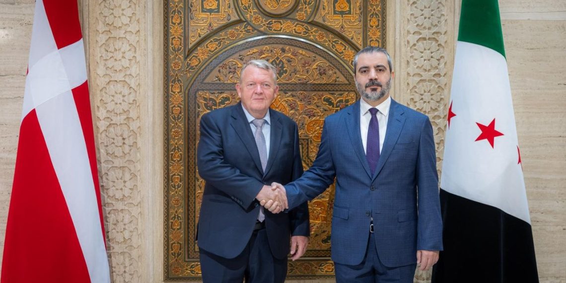 الشيباني يعقد مؤتمرًا مشتركًا مع نظيره الدنماركي بدمشق