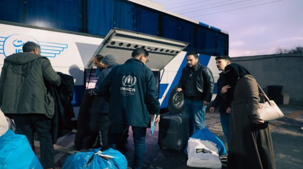 حوافز نقدية بسيطة لتشجيع العودة الطوعية من الأردن